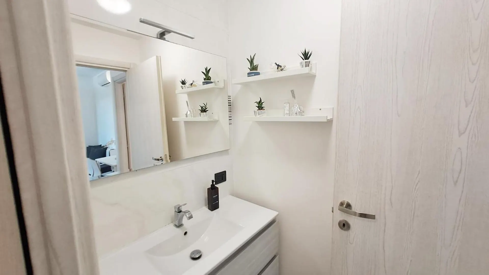 Apartment Vigentino Suites Milan
